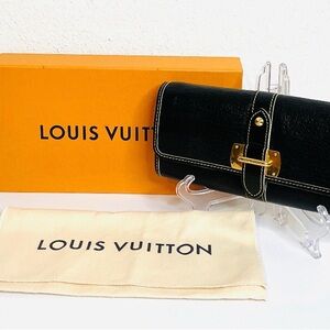 Louis Vuitton Black Wallet Sleek Design
